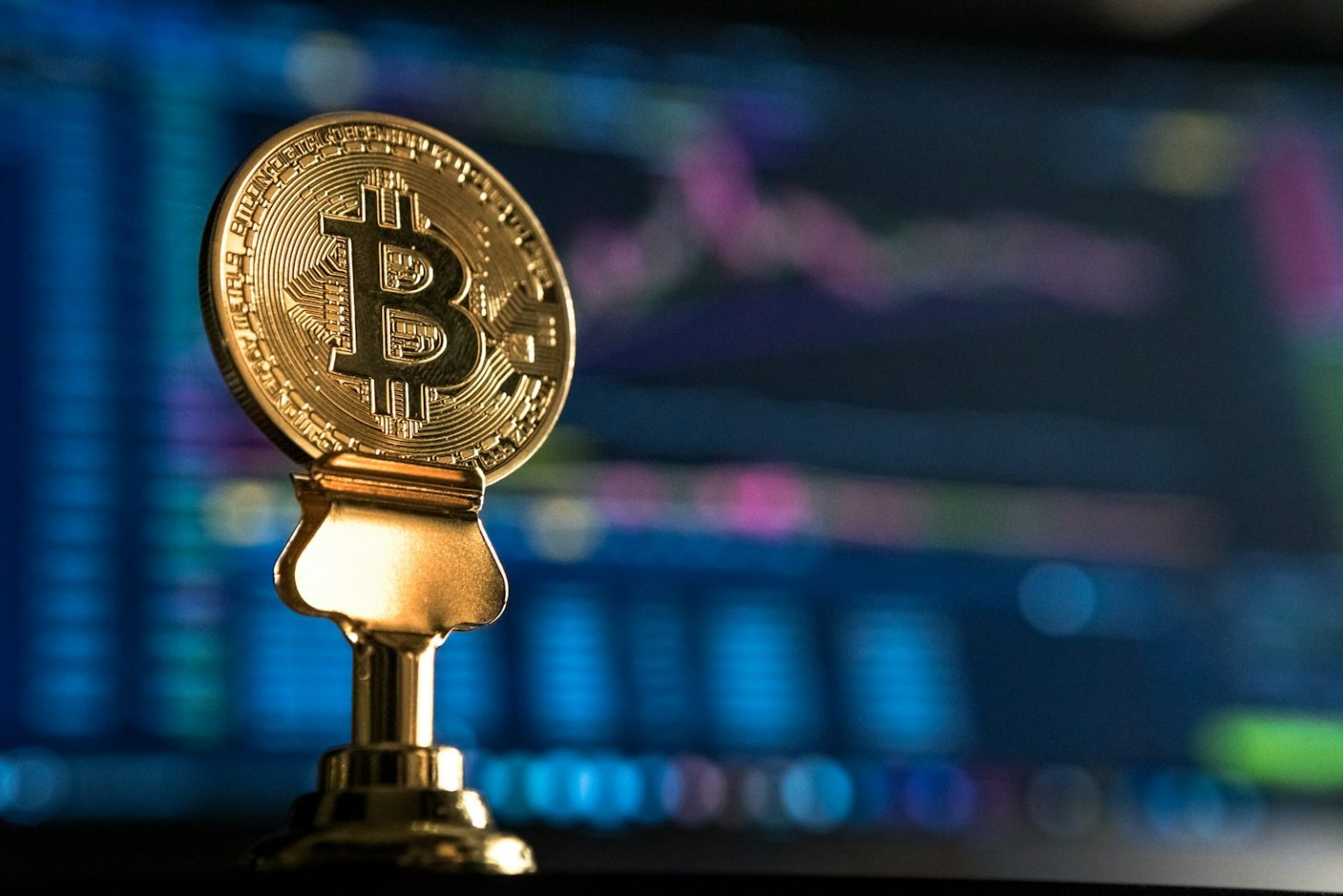 Bitcoin experiences sharp pullback from peak
