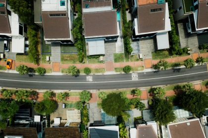 Homebuyers' average age increases, says NAR