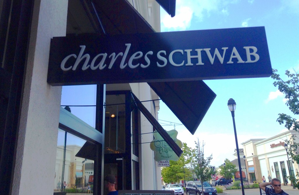 Schwab unveils Advisor ProDirect for smaller RIAs