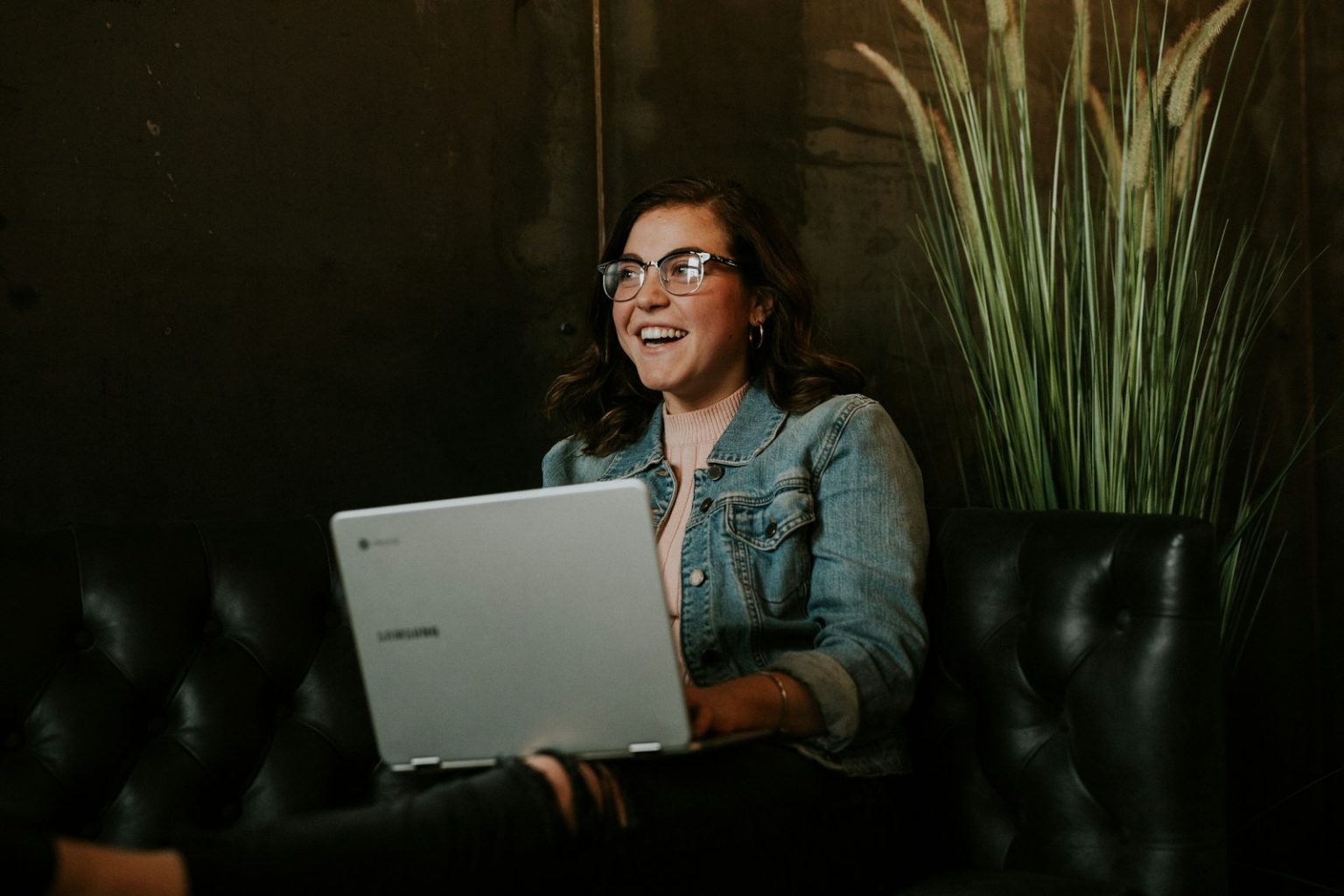 AI in Customer Service: When to Use It and When to Use Humans