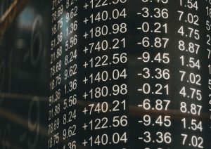 Gpif reports $61.1 billion loss amid us dollar decline