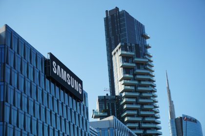 Samsung Secures $16.5 Billion Chip Manufacturing Deal