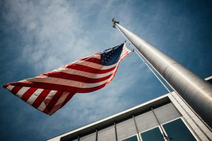 US Political Leaders Unite on Manufacturing Revival Efforts