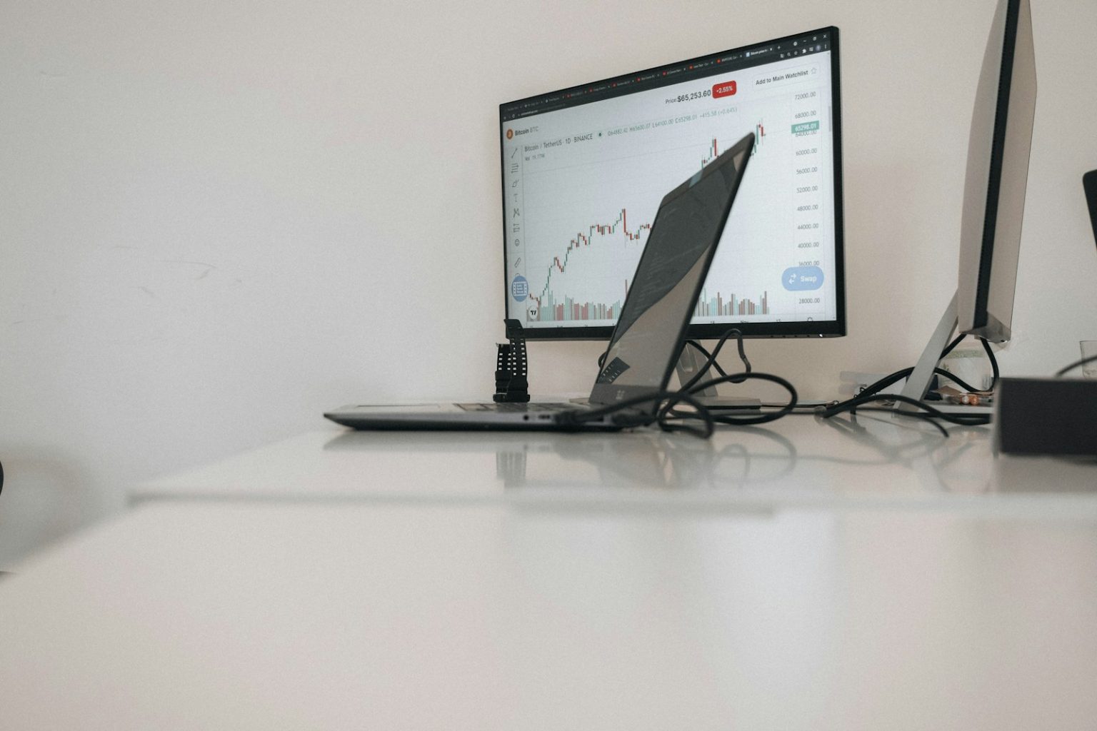 Bitcoin ETF Investments Exceed $8.2 Billion in 2024