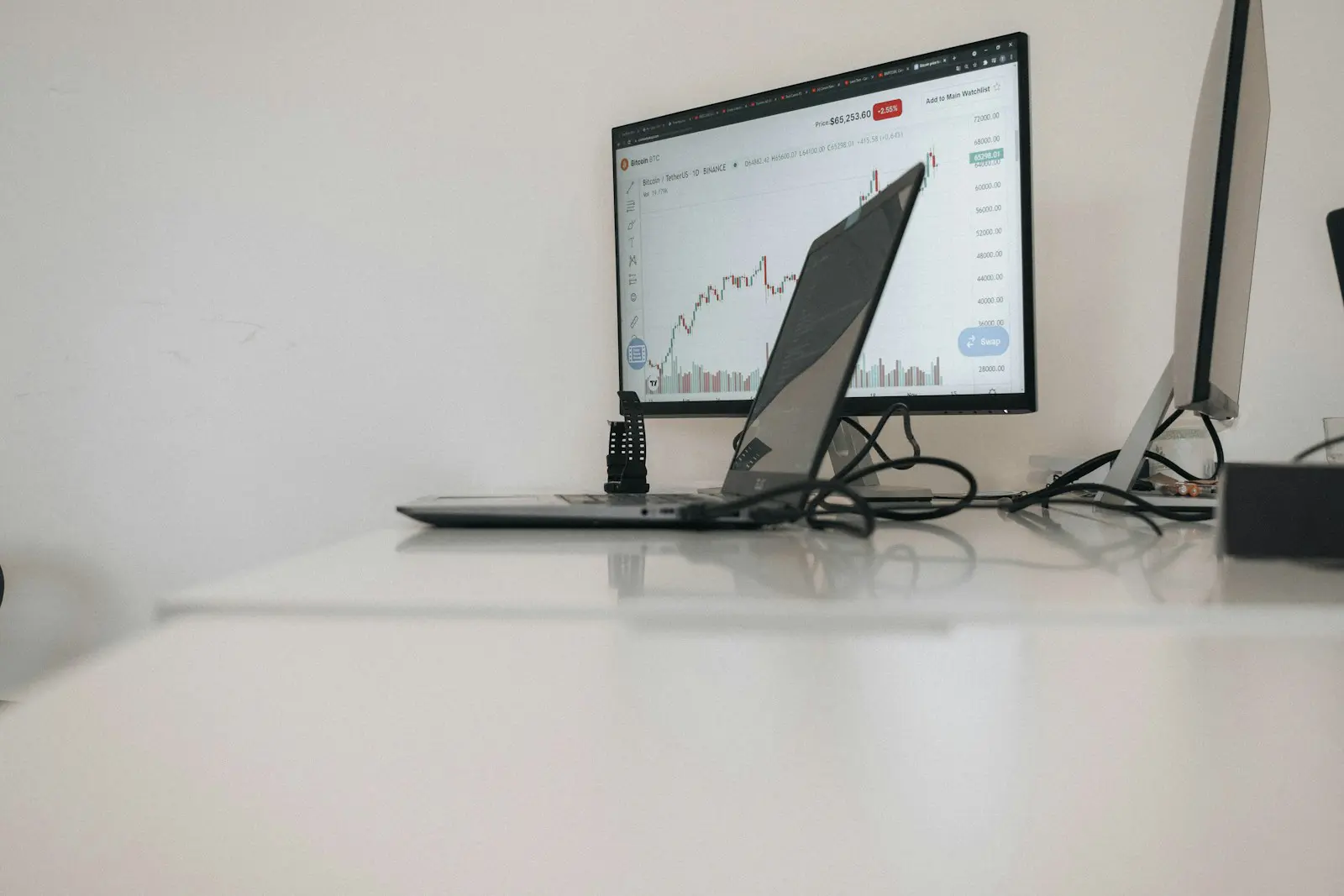 Bitcoin ETF Investments Exceed $8.2 Billion in 2024