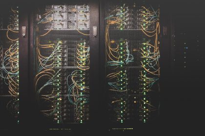 Data Centers Reshape Small Washington Towns Amid Resource Concerns