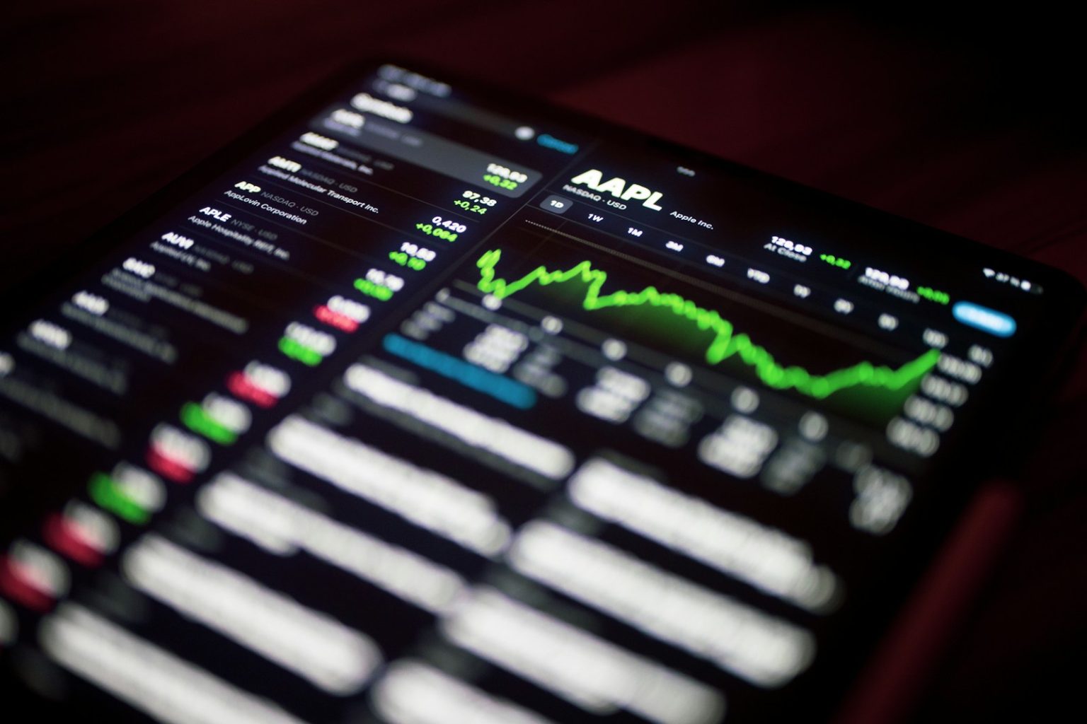 Naturgy Plans 5.5% Stake Sale to Boost Stock Liquidity