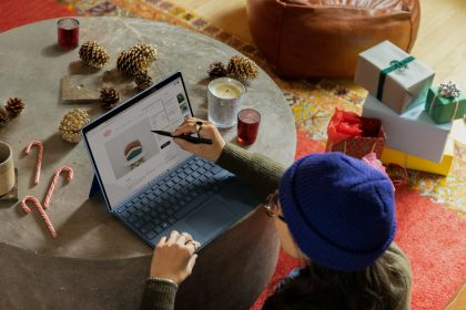 Online Shopping Continues to Challenge Traditional Retail Stores