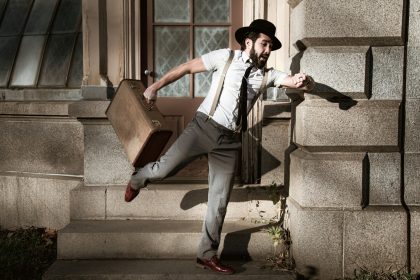 Stop Apologizing For Being Late, Try Gratitude Instead