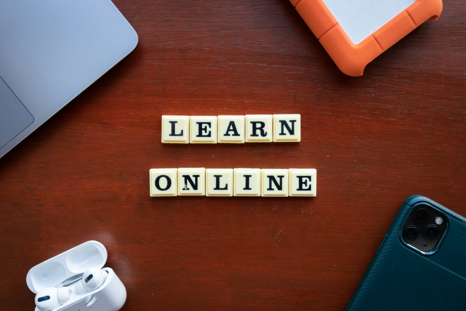 Why the Self-Employed Mindset Works for Online Degrees